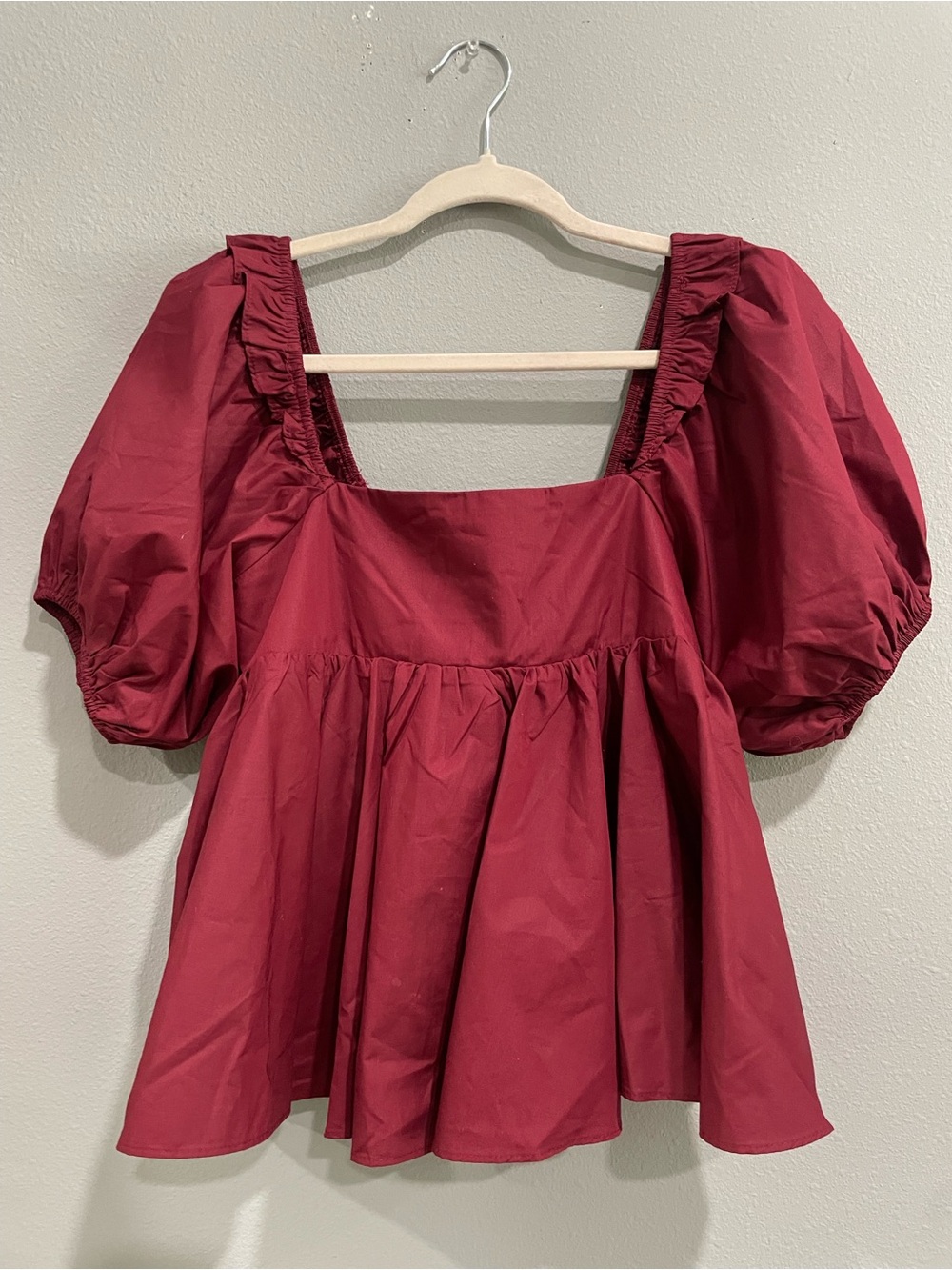 En Saison Burgundy Puff Sleeve Babydoll Flowy Top (S)